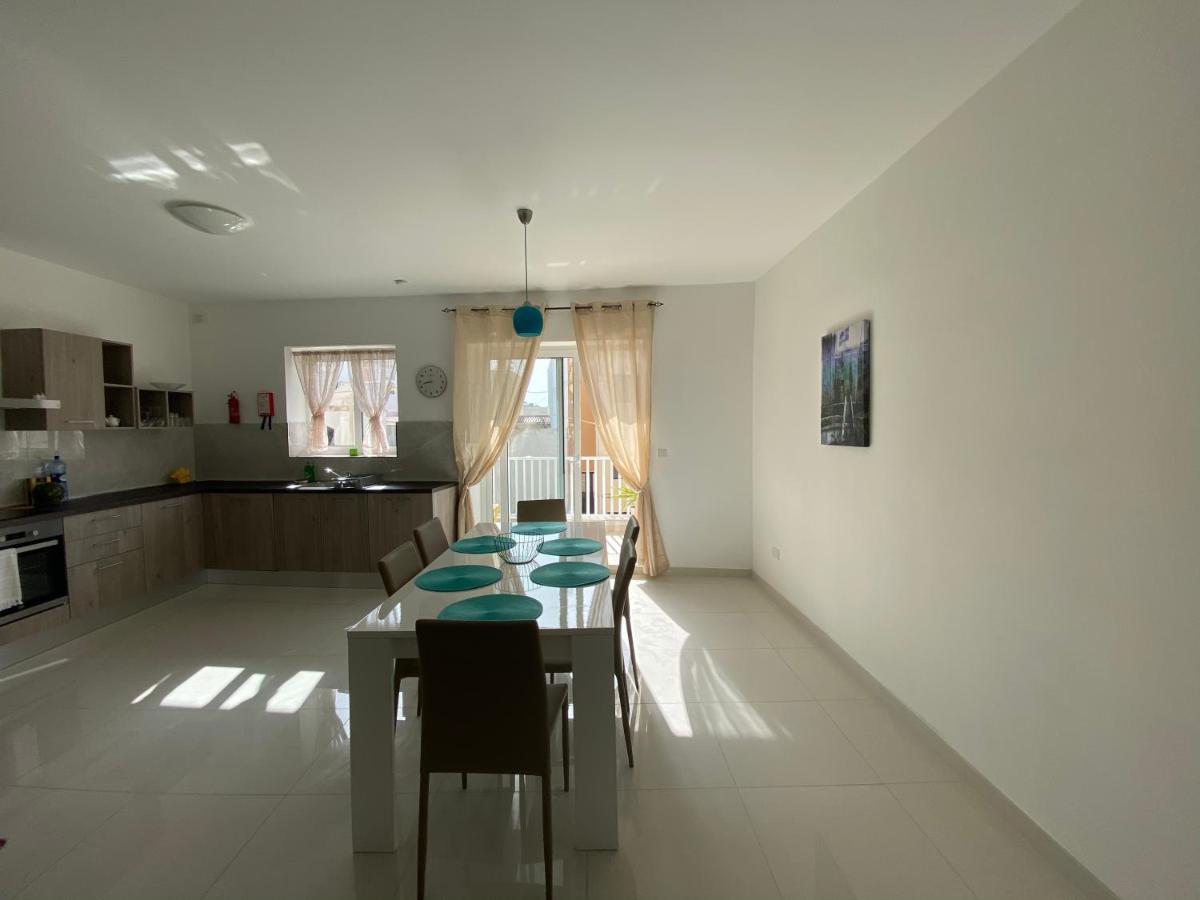 Sunshine Apartments Mellieha - Modern Three Bedroom Apartment - Apt No 2 Ngoại thất bức ảnh